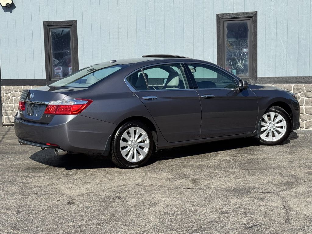 2013 Honda Accord Image 11