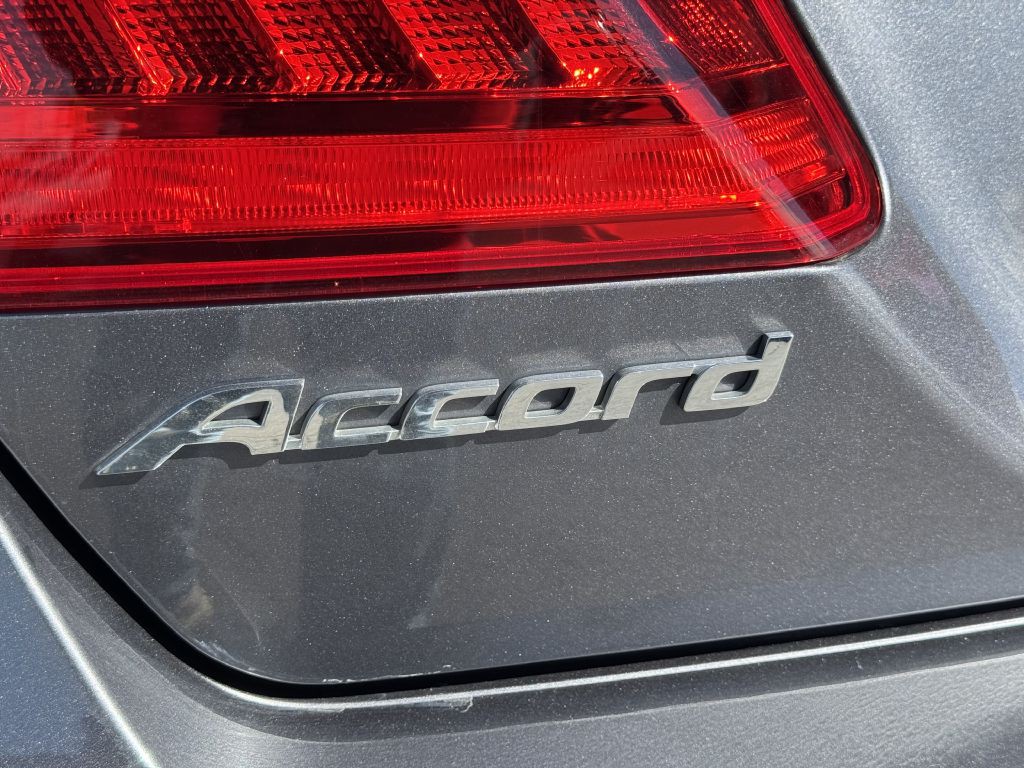 2013 Honda Accord Image 13