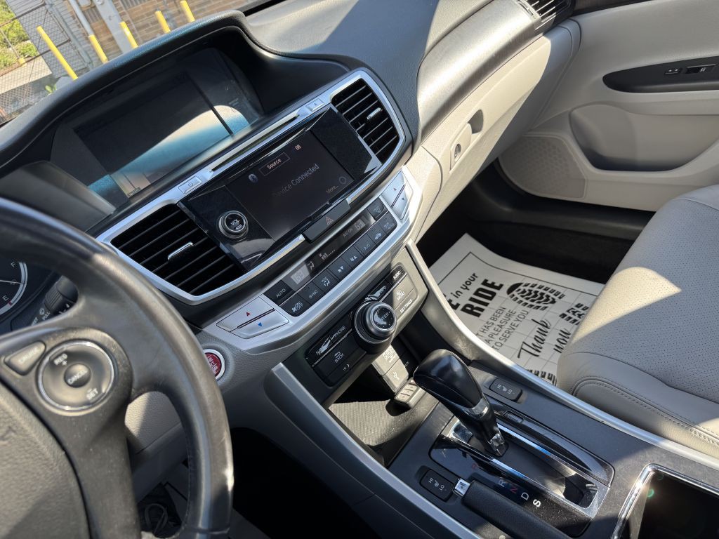 2013 Honda Accord Image 24