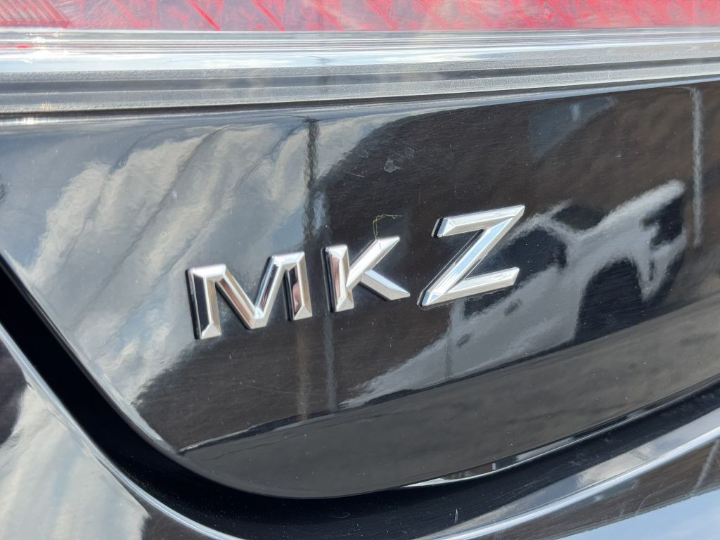 2016 Lincoln MKZ Image 10