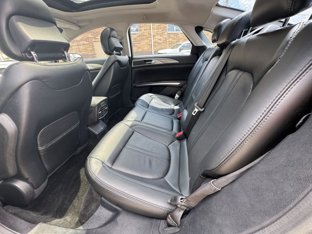 2016 Lincoln MKZ Image 19
