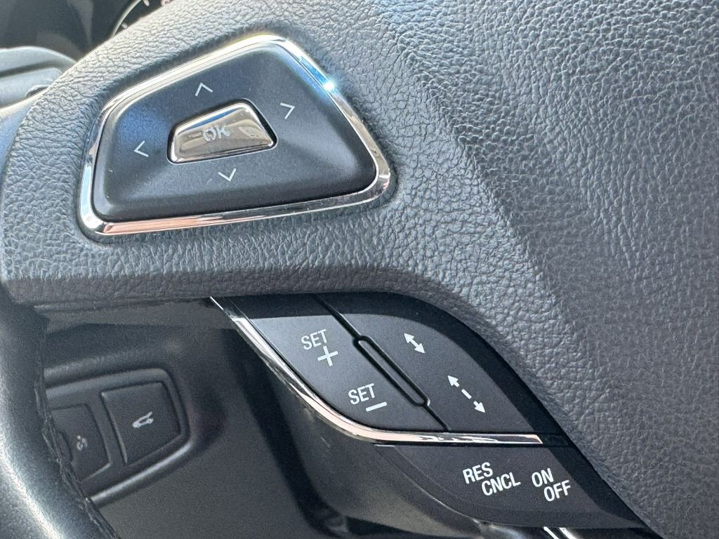 2016 Lincoln MKZ Image 25