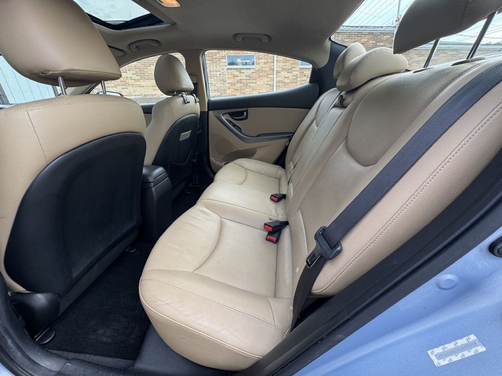 2012 Hyundai Elantra Image 15