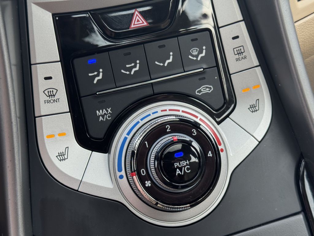 2012 Hyundai Elantra Image 23