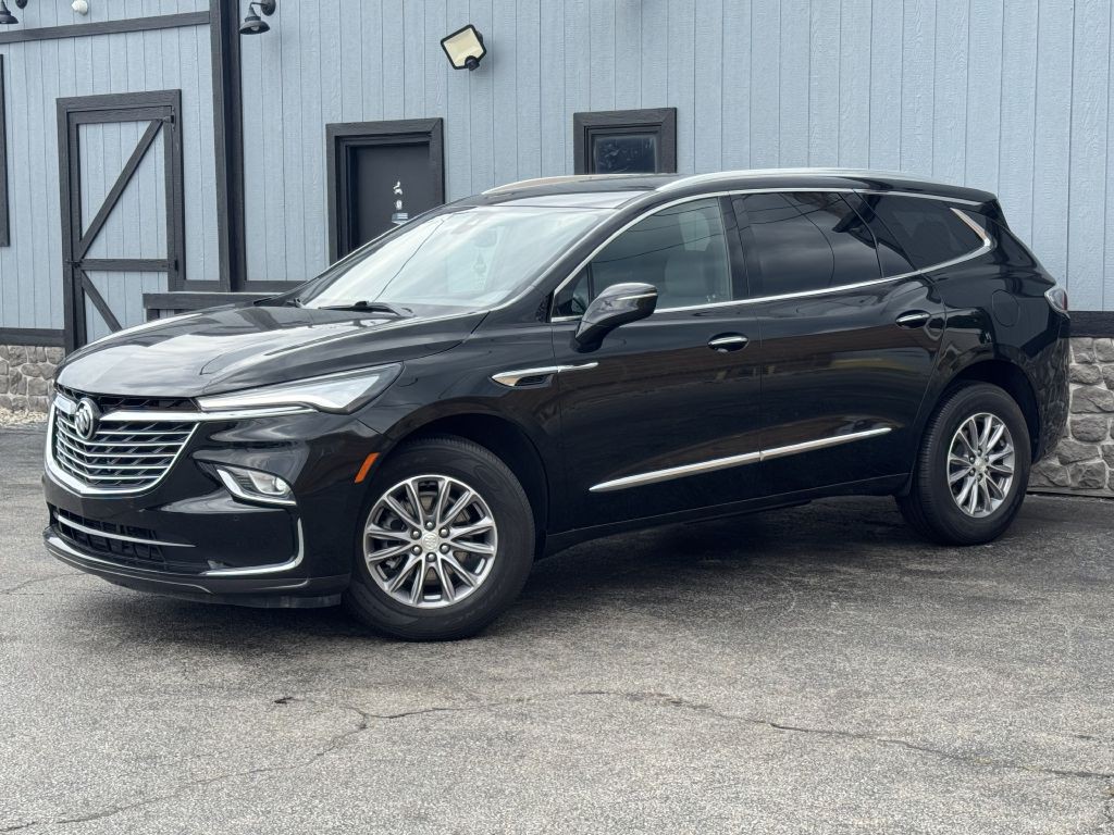 2022 Buick Enclave Image 2
