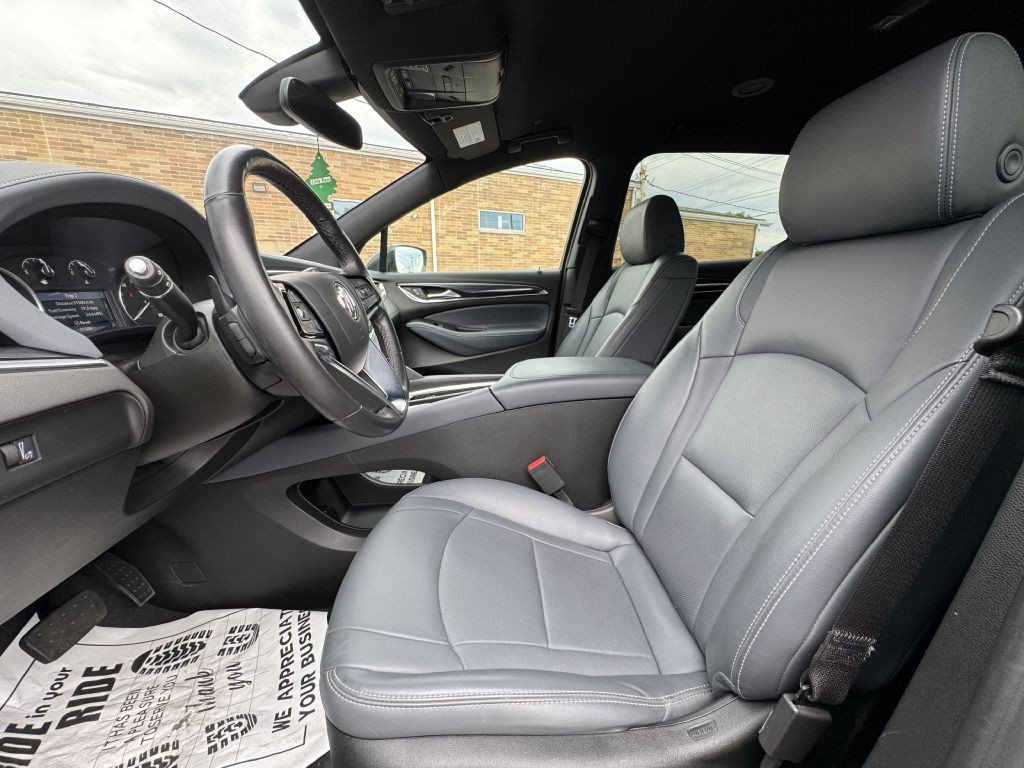2022 Buick Enclave Image 15