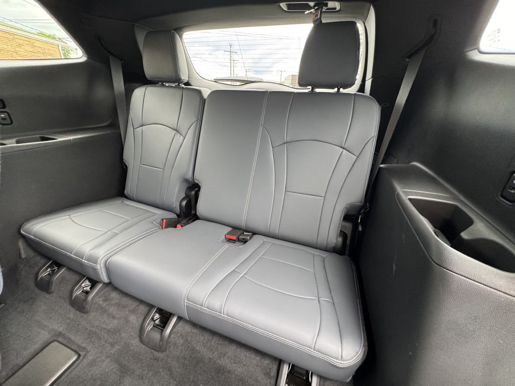 2022 Buick Enclave Image 18