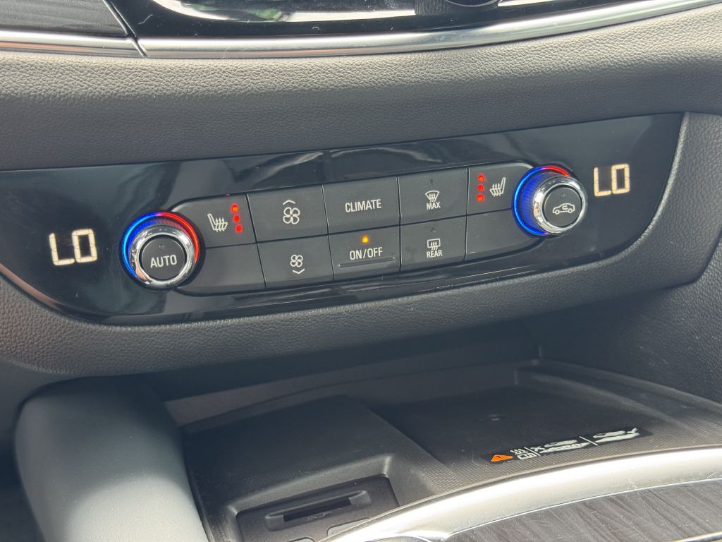 2022 Buick Enclave Image 28
