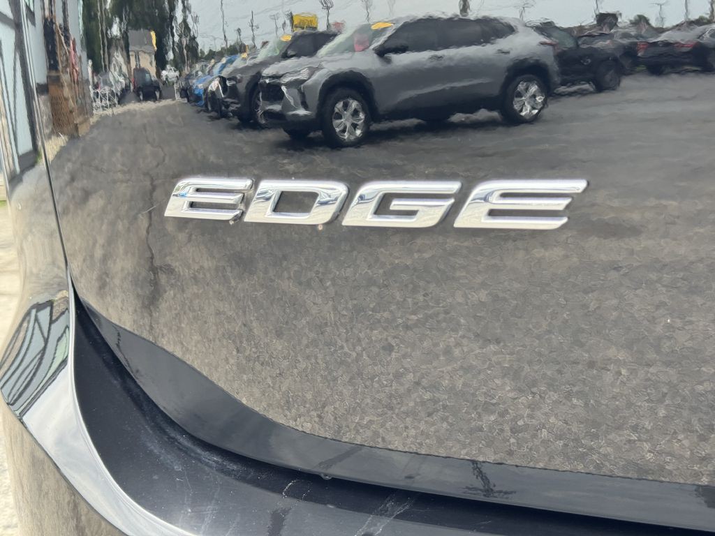 2017 Ford Edge Image 11