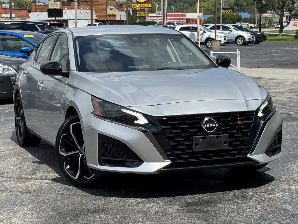 2023 Nissan Altima Image 4