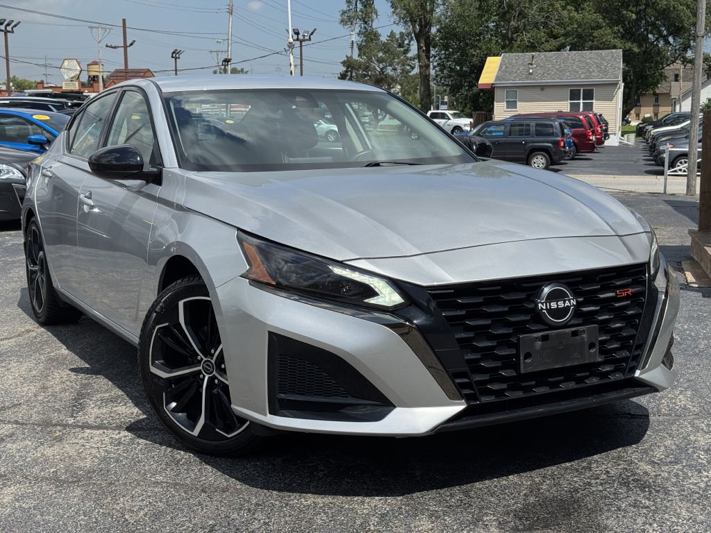 2023 Nissan Altima Image 6