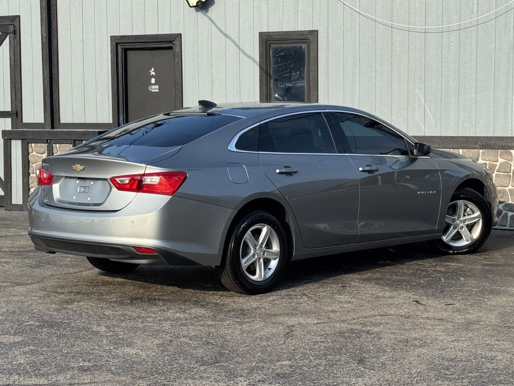 2024 Chevrolet Malibu Image 11