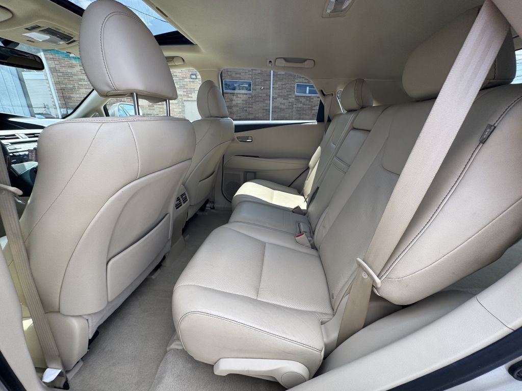 2015 Lexus RX Image 16