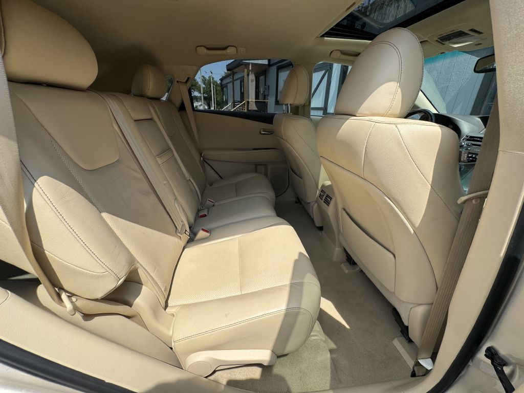 2015 Lexus RX Image 18