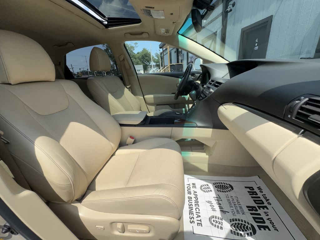 2015 Lexus RX Image 19