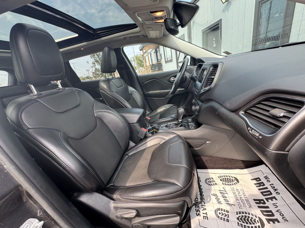 2019 Jeep Cherokee Image 22
