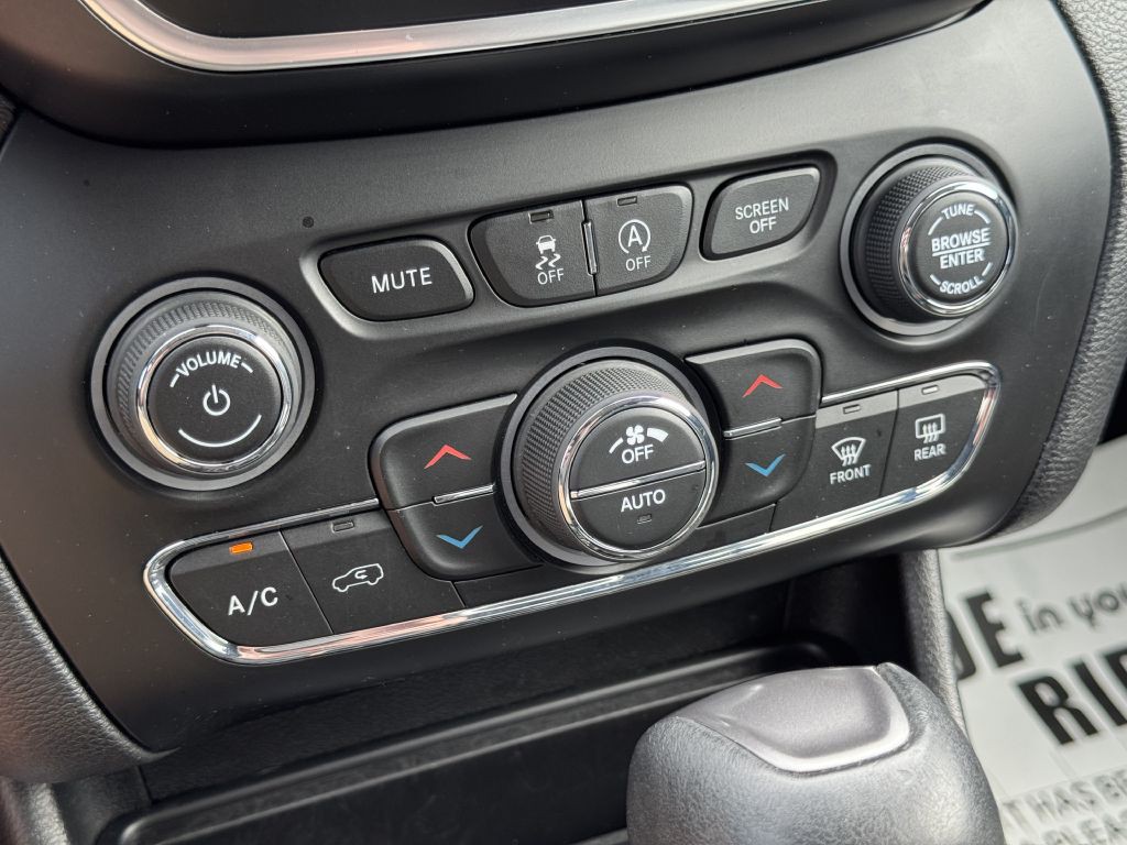 2019 Jeep Cherokee Image 27