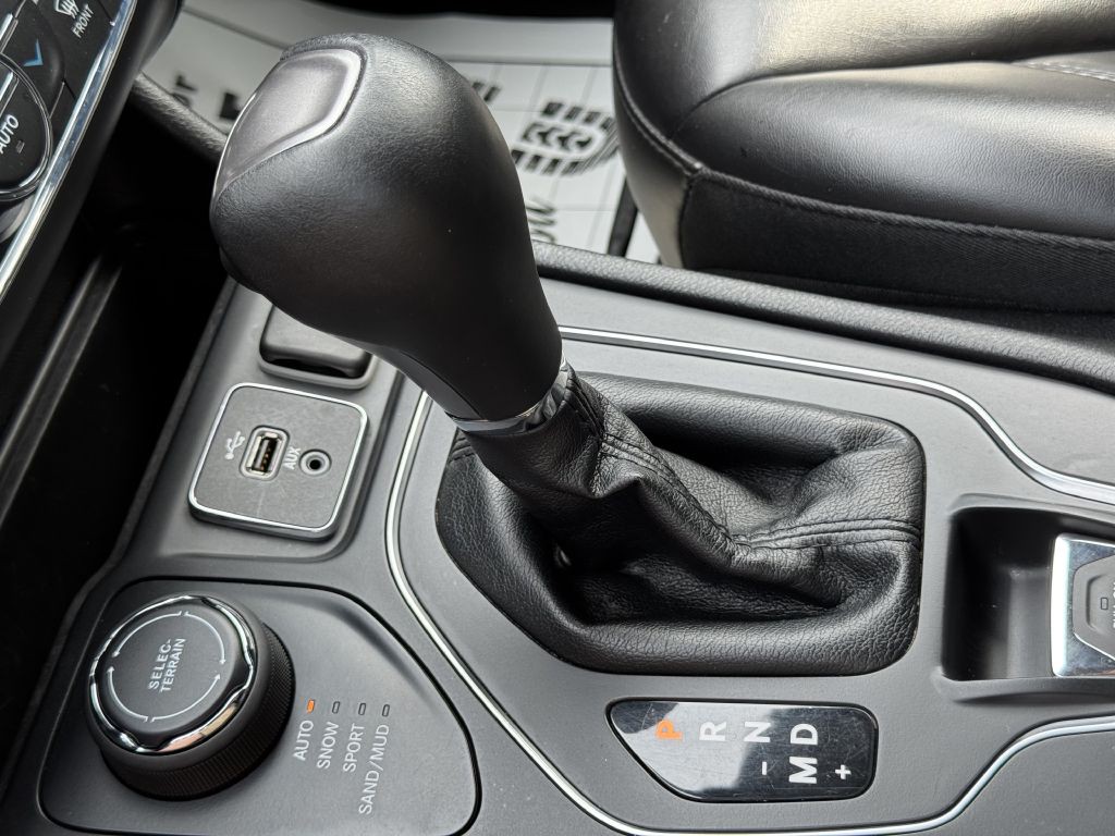 2019 Jeep Cherokee Image 29