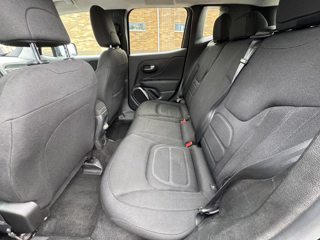 2019 Jeep Renegade Image 15