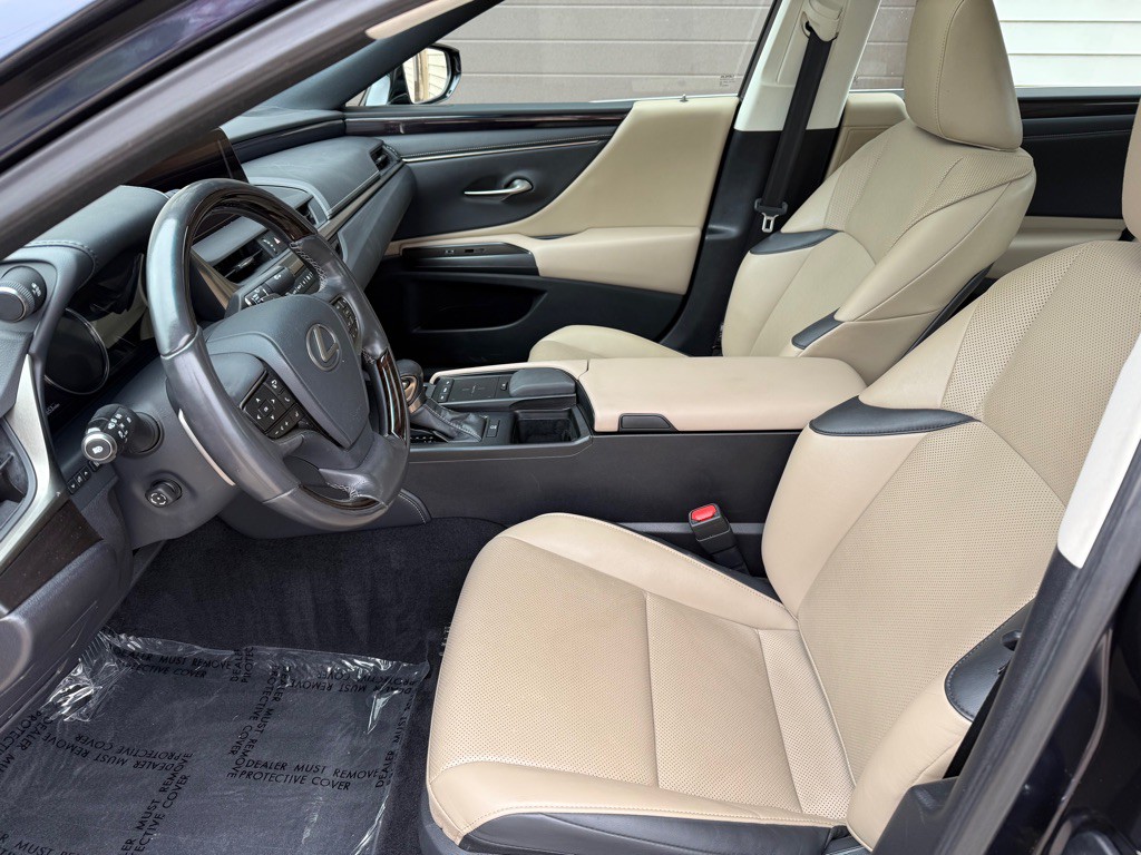 2019 Lexus ES 350 Image 5