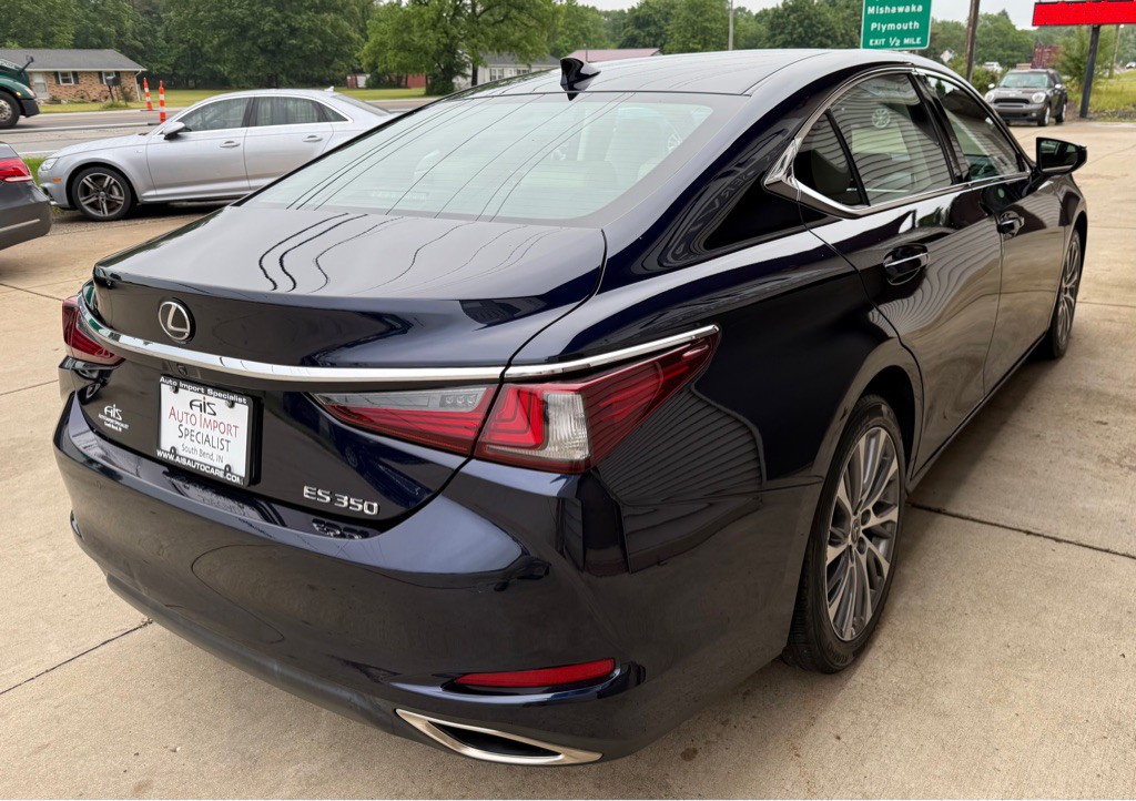 2019 Lexus ES 350 Image 10