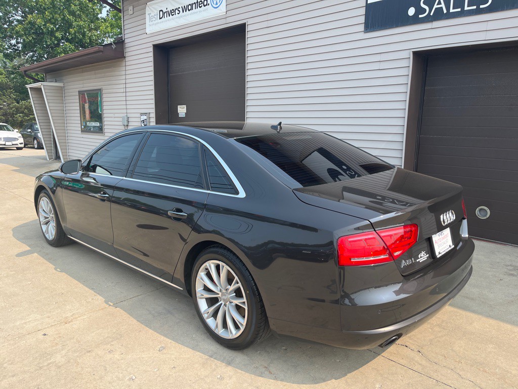 2013 Audi A8 Image 2