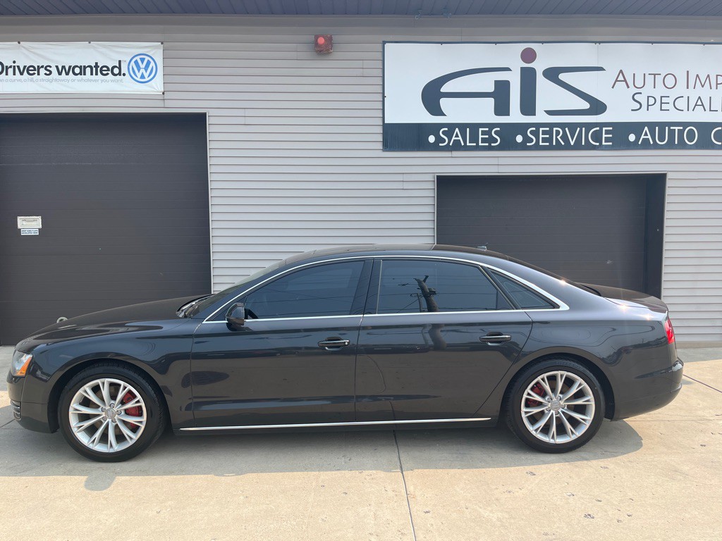 2013 Audi A8 Image 3