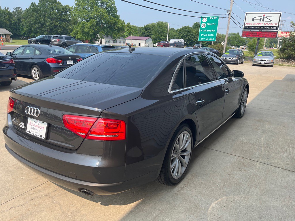 2013 Audi A8 Image 9