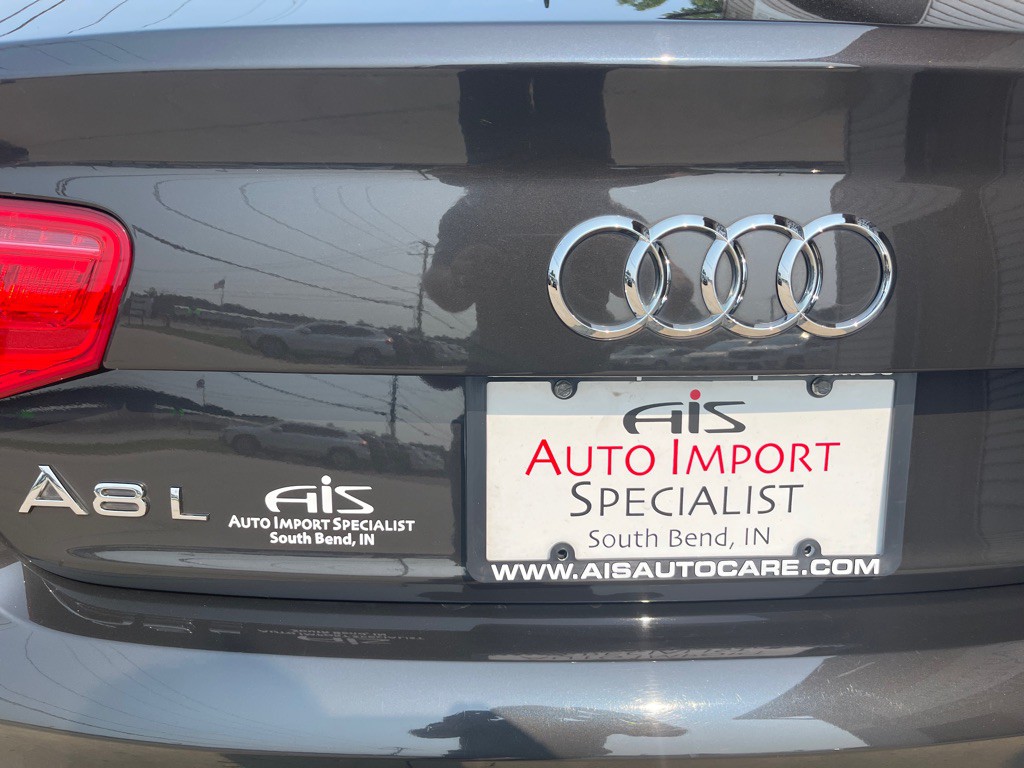 2013 Audi A8 Image 11