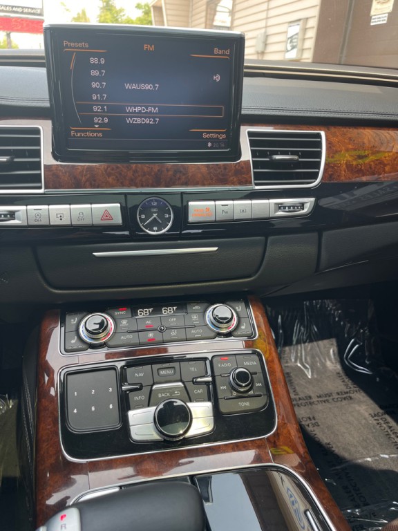2013 Audi A8 Image 13