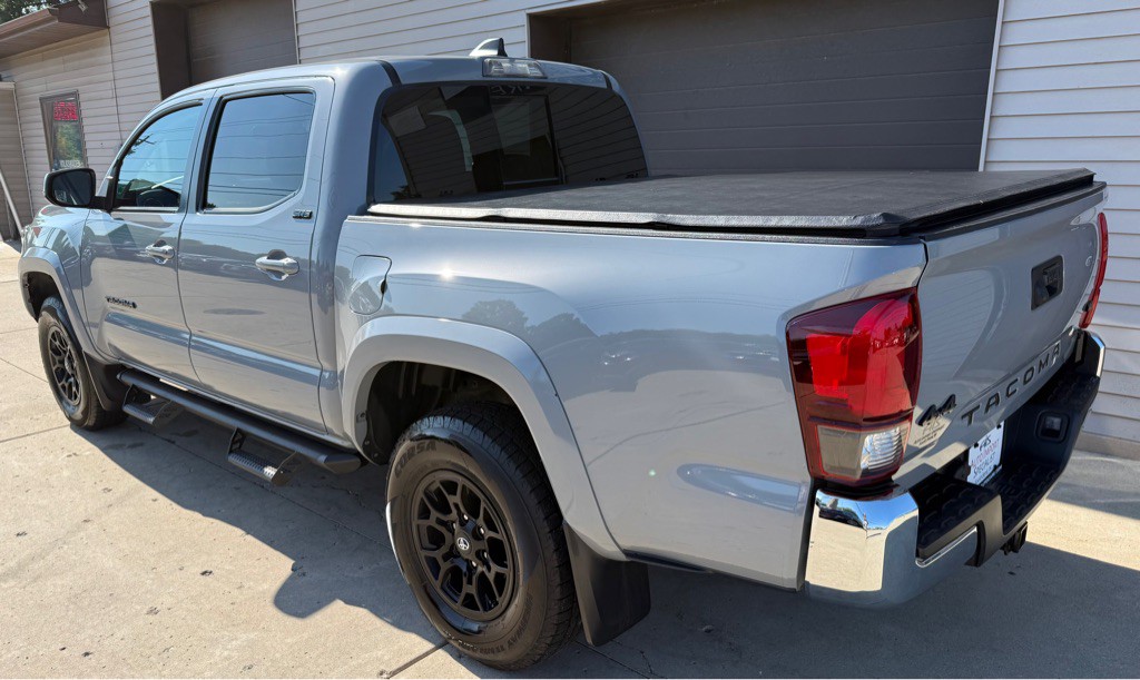 2021 Toyota Tacoma Image 12