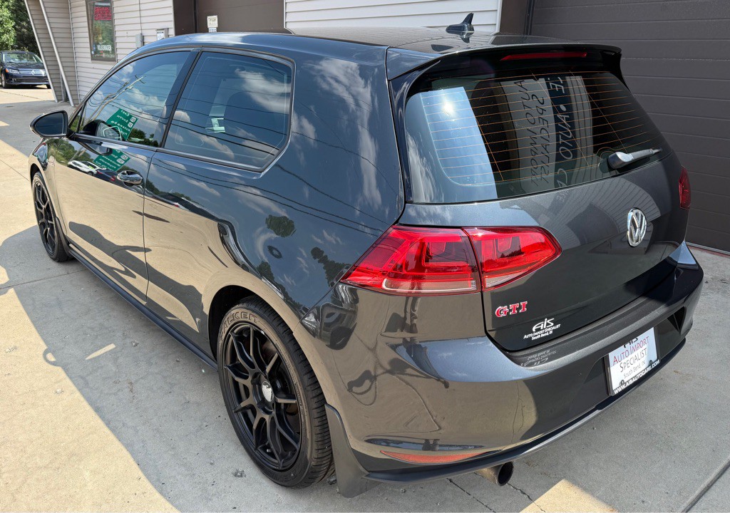 2016 Volkswagen GTI Image 5