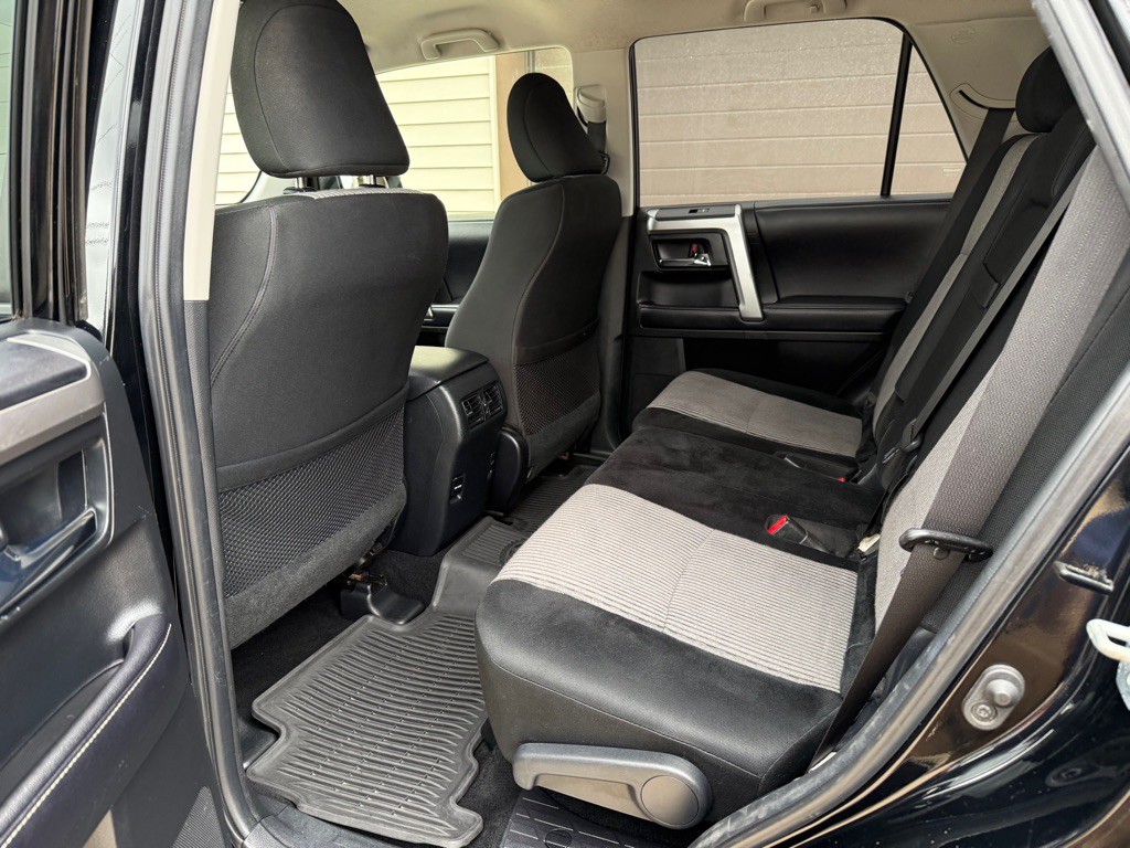 2018 Toyota 4Runner Image 9