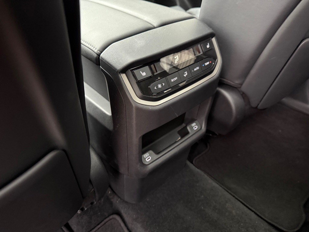 2025 Lexus TX Image 10