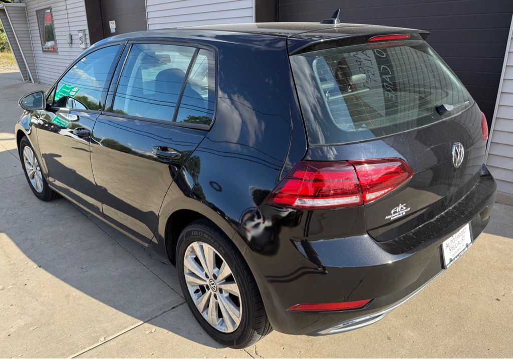 2021 Volkswagen Golf Image 5