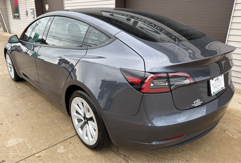 2023 Tesla Model 3 Image 4