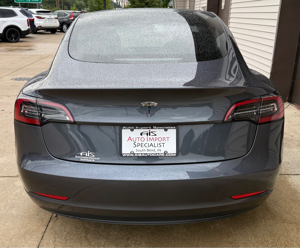 2023 Tesla Model 3 Image 6