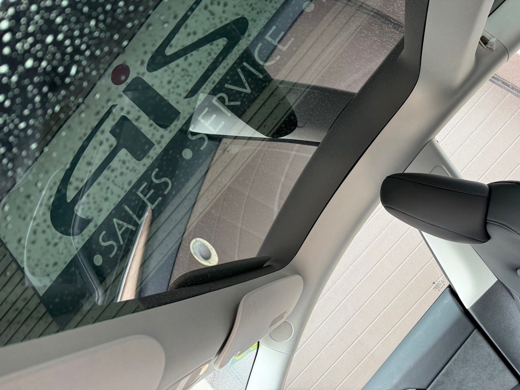 2023 Tesla Model 3 Image 8