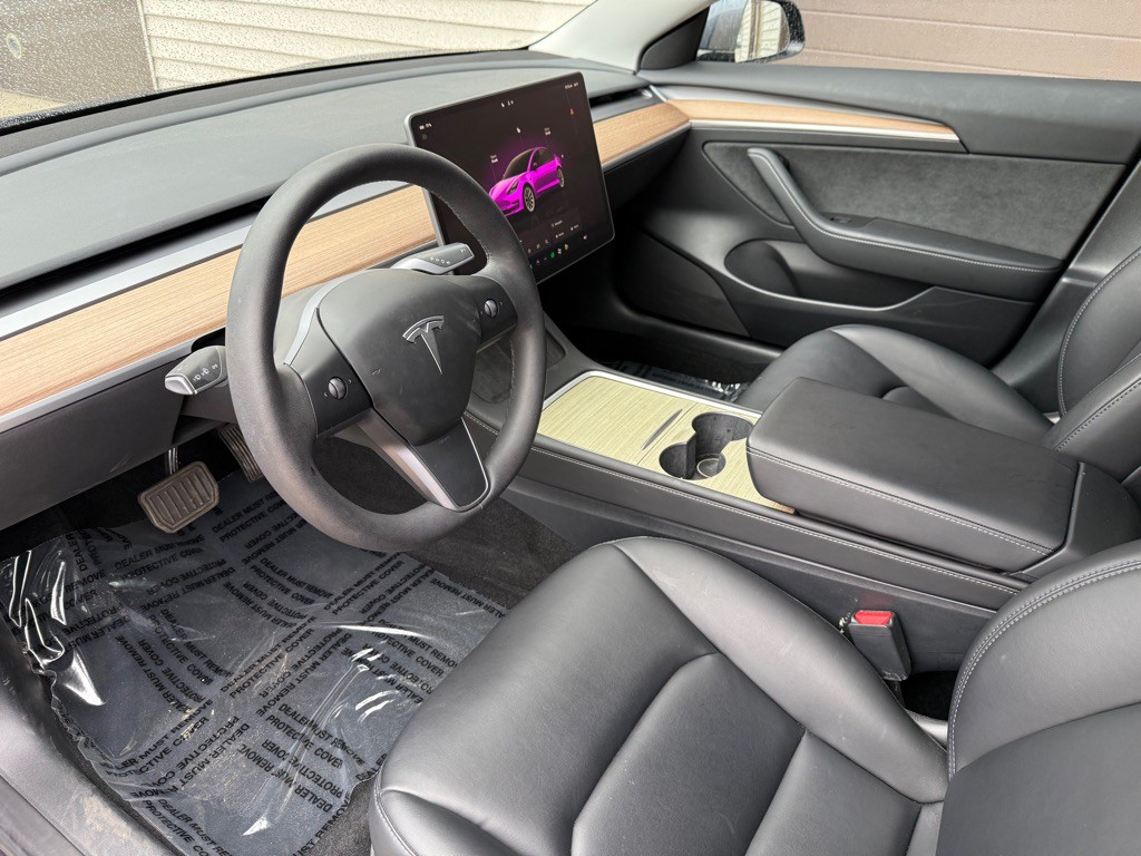 2023 Tesla Model 3 Image 10