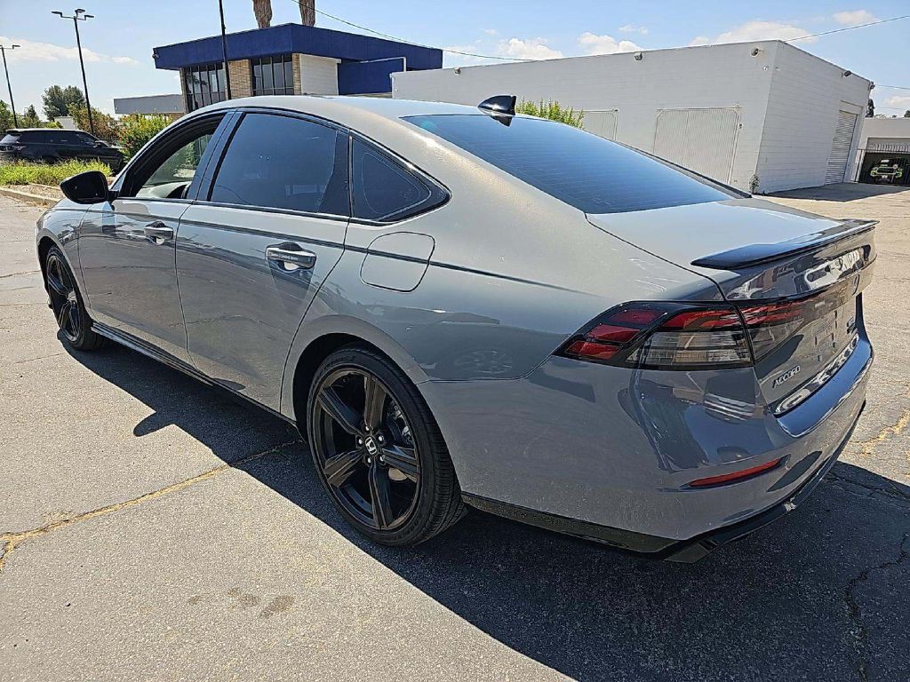 2025 Honda Accord Image 4