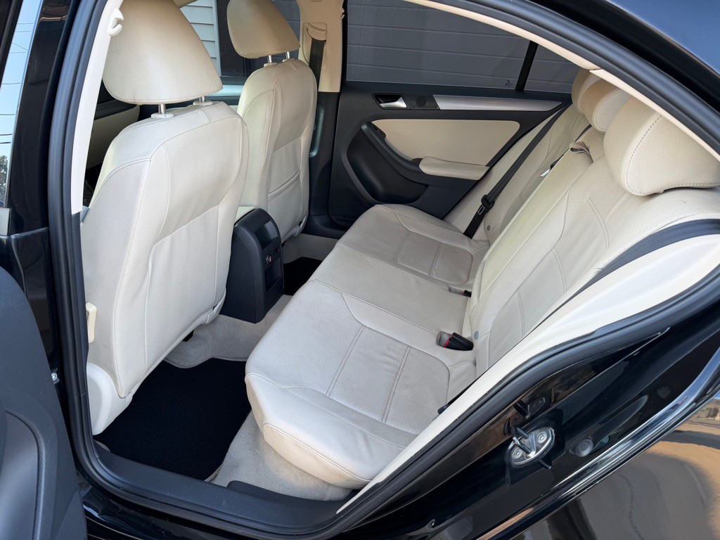 2014 Volkswagen Jetta Image 10