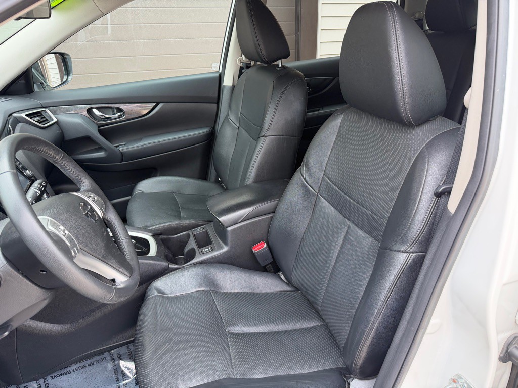 2016 Nissan Rogue Image 9