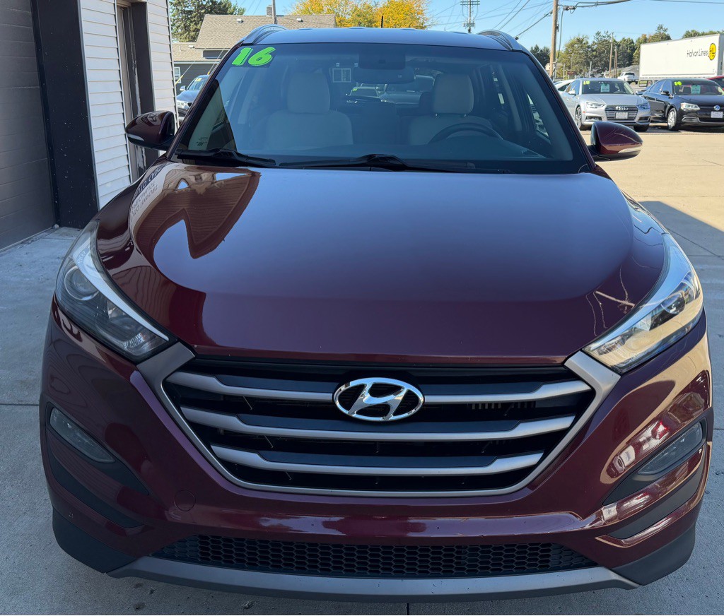 2016 Hyundai Tucson Image 2