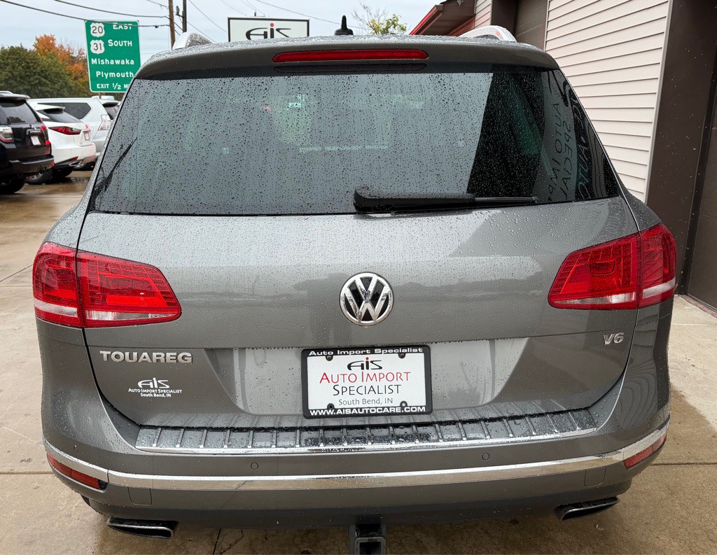 2016 Volkswagen Touareg Image 4