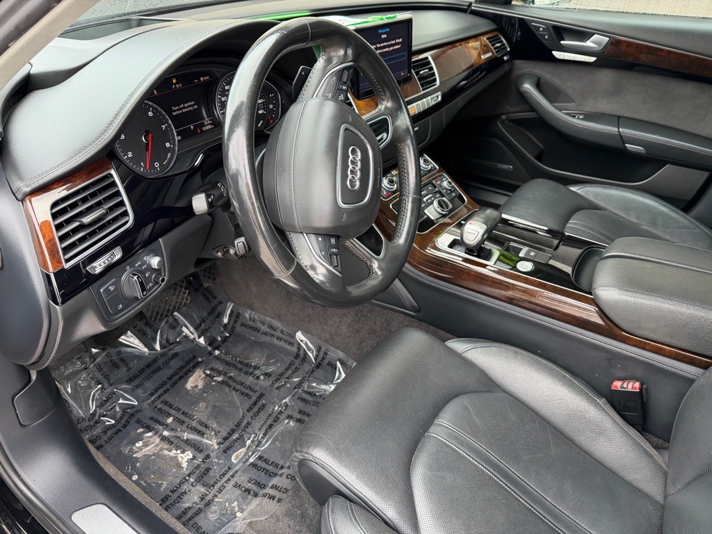 2017 Audi A8 Image 5