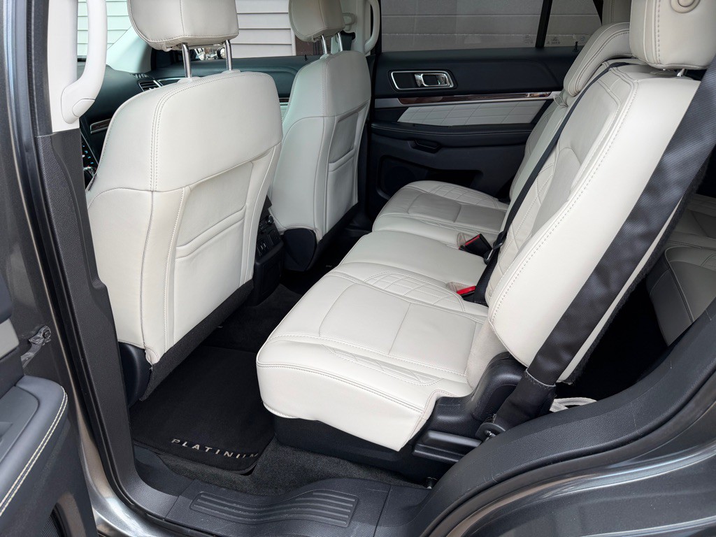 2017 Ford Explorer Image 7