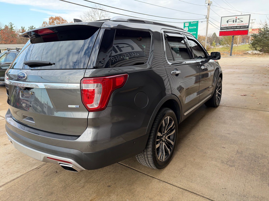 2017 Ford Explorer Image 11