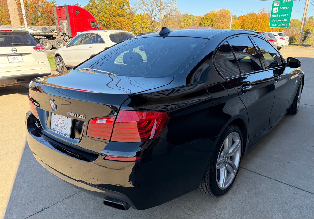 2016 BMW 5 Series Image 9