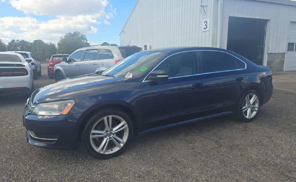 2014 Volkswagen Passat Image 1