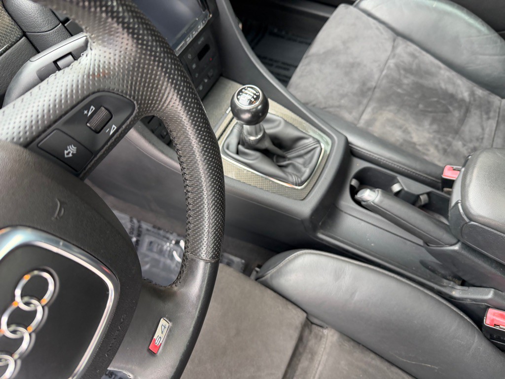 2007 Audi S4 Image 9